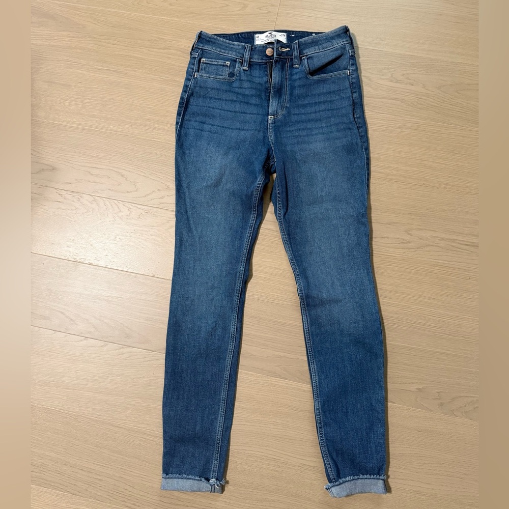 Hollister Women's Classic Blue Skinny Jeans
